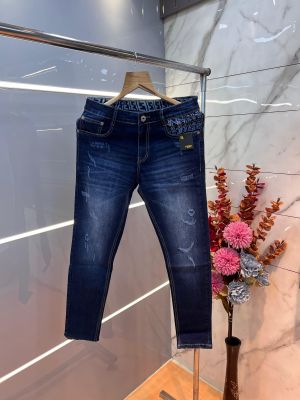 Fend i Blue shade imported lycra slim fit ankle lenght hyperflex denim 3095 Fend i Blue shade imported lycra slim fit ankle lenght hyperflex denim 3095