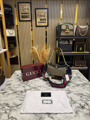 Gucci_GG_Ophidia_Shoulder_Bag_Includes_Cherry_Locket_Box_And_Dust_Bag_(Black) Gucci_GG_Ophidia_Shoulder_Bag_Includes_Cherry_Locket_Box_And_Dust_Bag_(Black)
