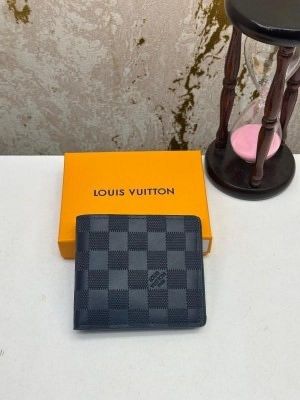 LOUIS_VUTTION BLACK PREMIUM WALLET WITH OG BOX MO NO - 41
