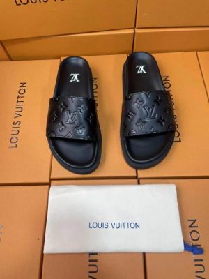 _Louis_Vuitton_Monogram_Black_Premium_Slides