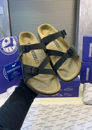 BIRKENSTOCK BLACK SLIDE