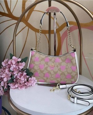Coach_Nolita_19_daisy_appliqu_with_box_5229