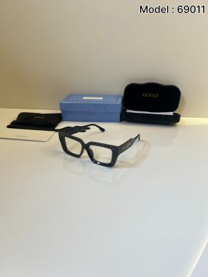 Gucc_i_69011_Black_Frame