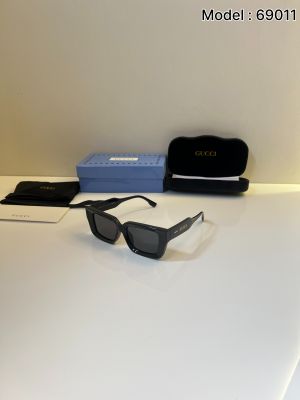 Guccci_69011_Glossy_Black