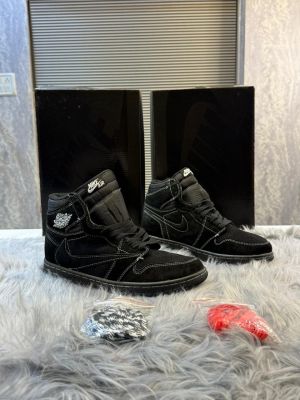 Nike-Jordan-1-Retro-Low-OG-SP-TRAVIS-SCOTT-Black-Phantom