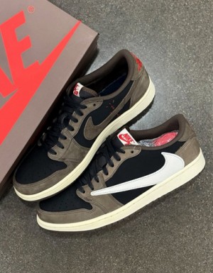 Jordan 1 Low Travis Scott Mocha Brown