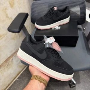 Nik e Airforce 1 07 LX black red stardust