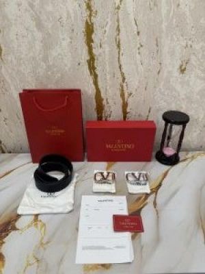 Valentino_Garavani_V-Shaped_Premium_Belt_Combo_With_Box_Dust_Bag_Includes_CarryBag_(V13)