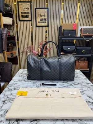 Louis_Vuitton Premium Quality Keepall Duffle Bag With Dust Bag (black checks)