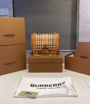 BURBERRY_TB_ELEANOR_SHOULDER_BAG_488_757