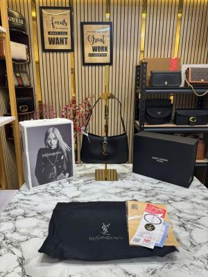 Yves Saint Laurent (Ysl) Hobo Shoulder Bag Premium Quality With Double Og Box And Dust Bag (Black)