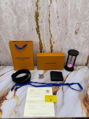 Louis_Vuitton Premium Quality Embossed Belt  Wallet Combo With Box And Dust Bag Including Carry Bag (L63-Black)