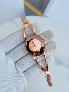 Gucci_Women_S9051_Rose_Gold_357