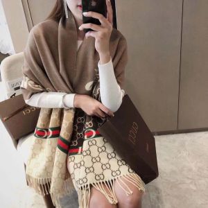 Gucci_Woollen_Stole_For_Women_With_Box_G4
