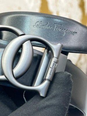 SALVATORE_FERRAGAMO PREMIUM QUALITY BELT WITH BOX M70