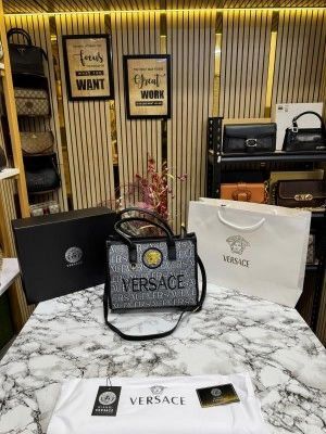 VERSACE LA MEDUSA HAND BAG WITH BOX AND DUST BAG INCLUDING CARRY BAG (WHITE BLACK)