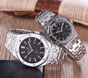 AUDEN COUPLE WATCH