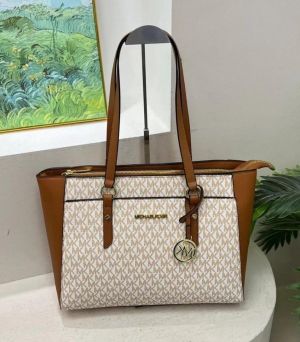 Michael_Kors tote with dust cover 5329