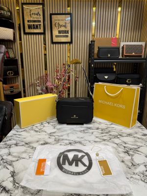 Michael_Kors Maeve With Box And Dust Bag Including Carry Bag (Black)