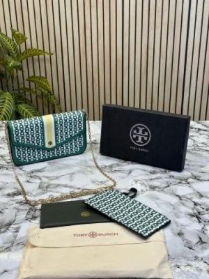 TOR_Y BURCH FELICIE WALLET WITH OG AND DUST BAG HEAVY QUALITY (RED)