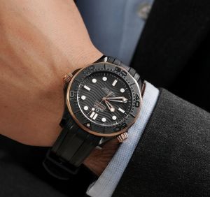 Omeg_a seamaster diver 300M automatic