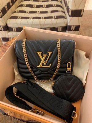 Louis_vuitton_lv_wave_multi_pochette_with_og_magnetic_box_etc_