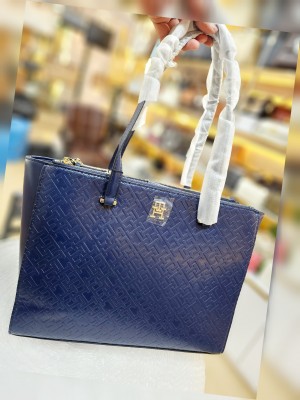 TOMM Y HILFIGE R ETERNITY MULTIFUNCTIONAL TOTE BAG