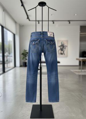 TRUE RELIGION IMPORTED BOOT CUT JEANS