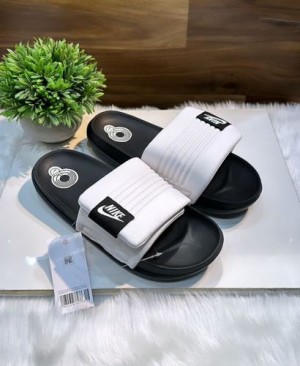 Nike-offcourt-adjust-white-blk