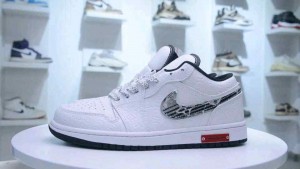 Nikee Air Jordan Retro 1 X Louiss Vuitton White Black 898