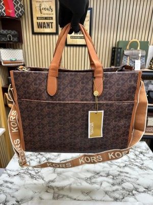 Michael_Kors Gigi Hand Bag With Dust Bag (Biege)