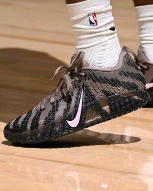 Nike_Ja_3 Mink Brown