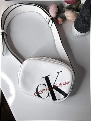 Calvin_Klein_Unisex_WaistBag_With_DustCover