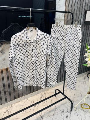 Sale.Louis.Vuitton.Imported.Very.Premium.Full.Tracksuit.MR