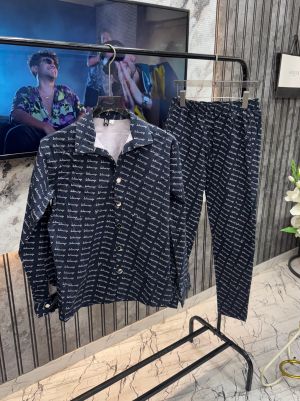 Sale.Balenciaga.Imported.Very.Premium.Full.Tracksuit.MR