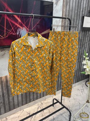 Sale.Burberry.Imported.Very.Premium.Full.Tracksuit.MR