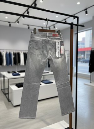 DIESE_L IMPORTED BOOTCUT CODE ROY GREY JEANS 