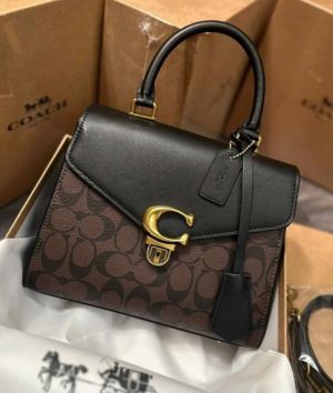 coac_h sammy 21 signature tophandle bag  Comes with Extra long sling And carry bag & box 475