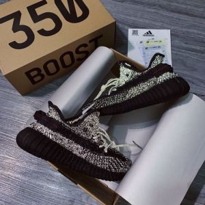Adiddas yeezy boost 350 v2 Full Reflective semi ua with accessories