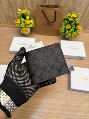 COACH_WALLET_V827