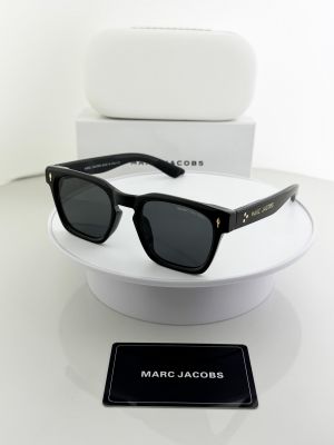 MARC JACOBS BLACK 11-25