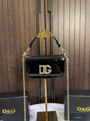 dolce & gabana handbag with extra chain with box 510