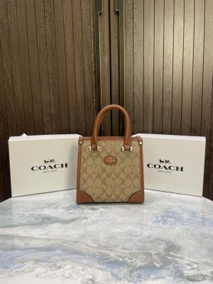 COAC_H hand bag with extra belt and folding box 203