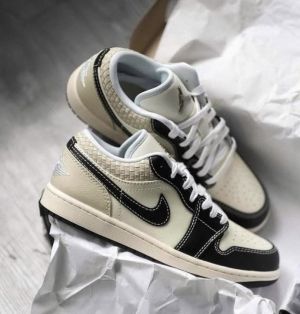 air jorda n 1 low se coconut milk black