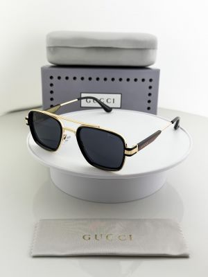 Gucci_gold_black_615