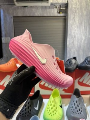 Nike-ReactX-Rejuven8-pink-women