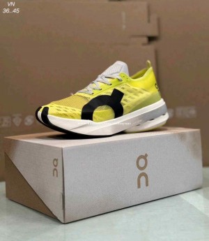 On CloudBoom Strike Limelight