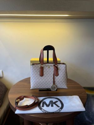 Michael_kors_mk_emma_medium_tote_with_ogbox