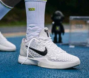 Nikee Kobe 6 Protro All-Star 2.0 Adds A Starry Pattern