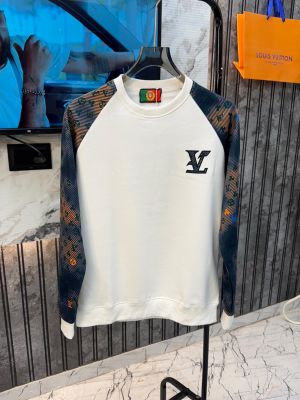 Louis.Vuitton.100%.Imported.Very.Premium.Sweatshirt.MR231